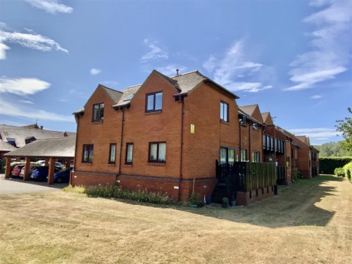 Fegans Court, Stony Stratford, Milton Keynes - Photo 1