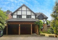 Click the photo for more details of 3, Hemel Hempstead, Meadow Way
