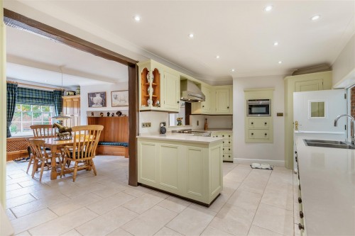 8669303-interior07.jpg 8669303-interior07.jpg