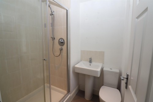 Bedroom 1 - Ensuite