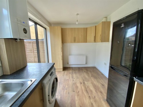 Kitchen/ Dining Room