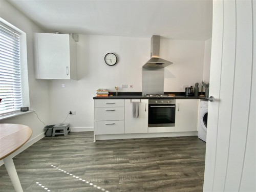 Beulah Grove, Whitehouse, Milton Keynes - Photo 3