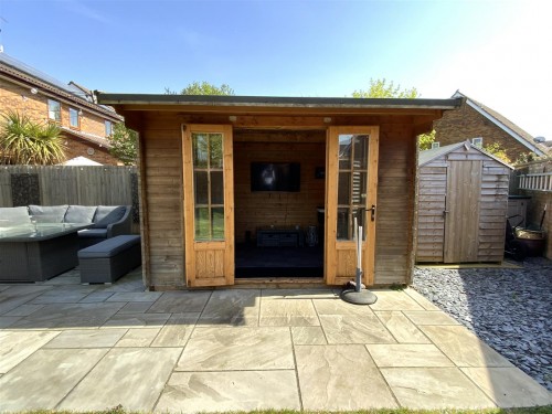 Log Cabin