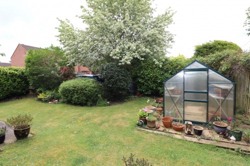 FRONT GARDEN