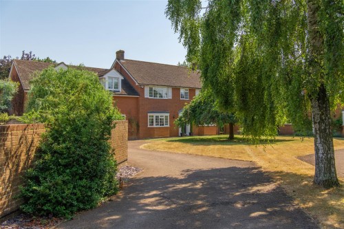 Shepperton Close, Castlethorpe, Milton Keynes - Photo 31