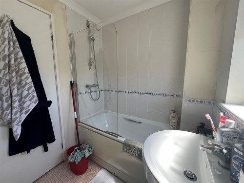 Bathroom view 2.jpg Bathroom view 2.jpg