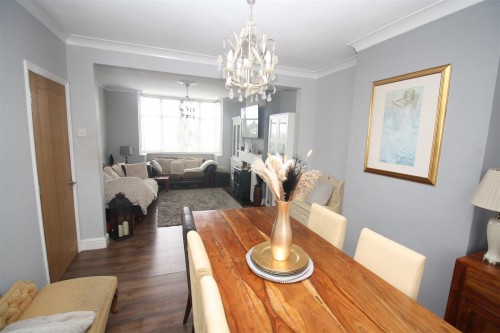 226 Buck dining area b.JPG 226 Buck dining area b.JPG
