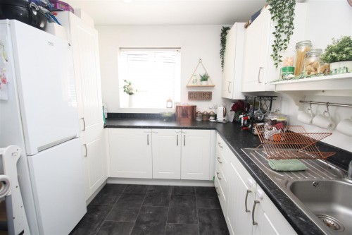 Santa Cruz Avenue, Newton Leys, Milton Keynes - Photo 5
