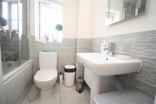 Sheppard Grove, Eagle Farm South, Milton Keynes - Photo 15